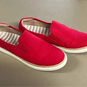 Vionic Sunny Rae slip on shoes, RED size9